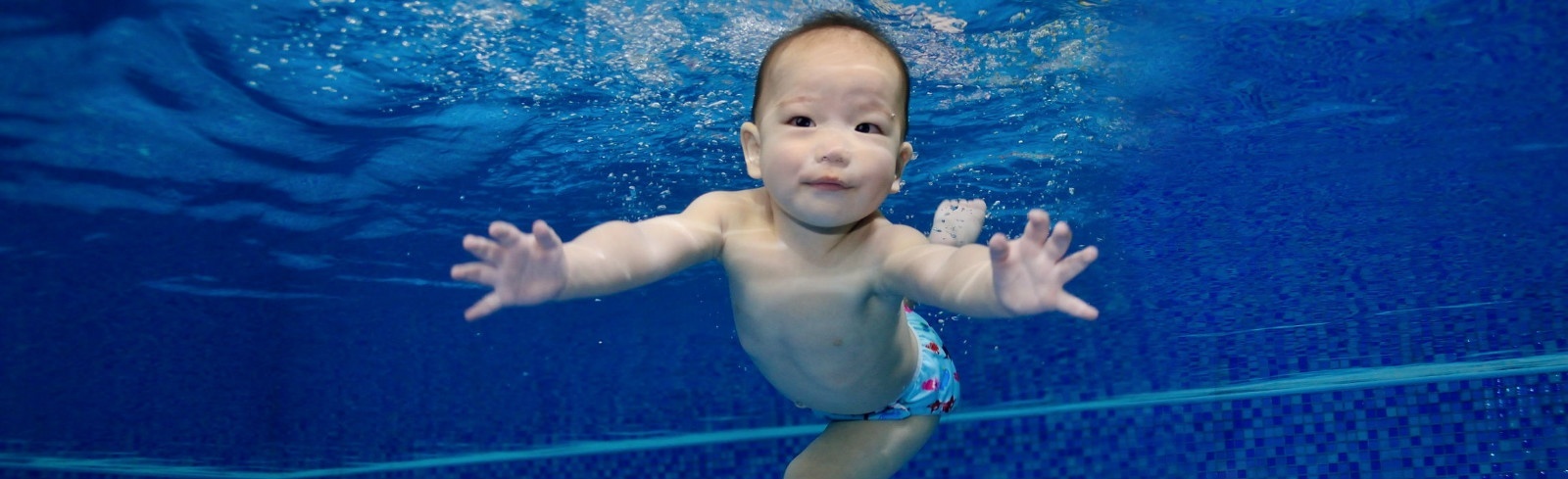 宝宝游泳的优势有哪些？